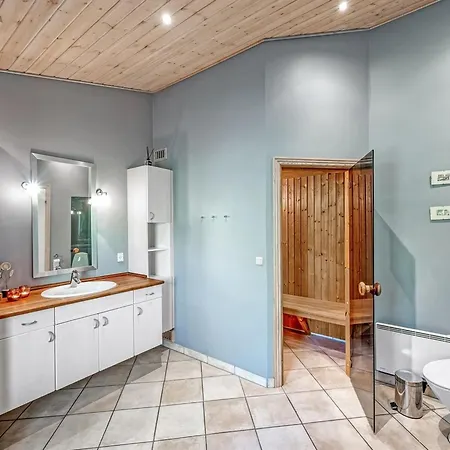 Efka - 600m To The Fjord By Interhome *